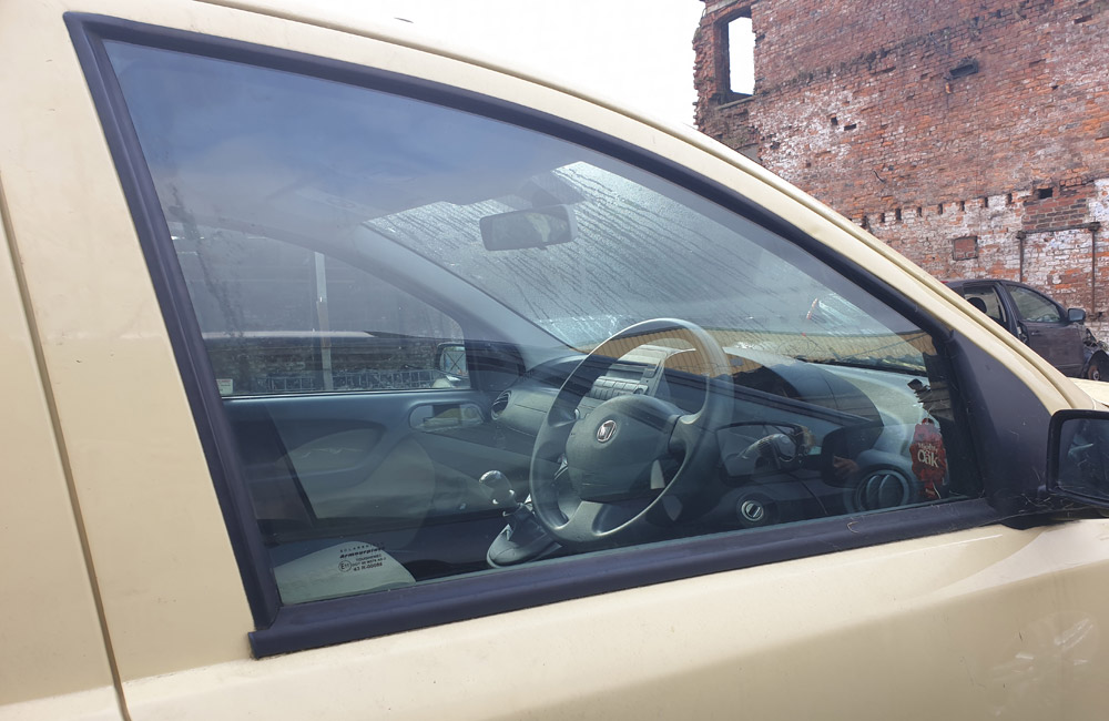 Fiat Panda Dynamic Multijet Door window glass driver side front
